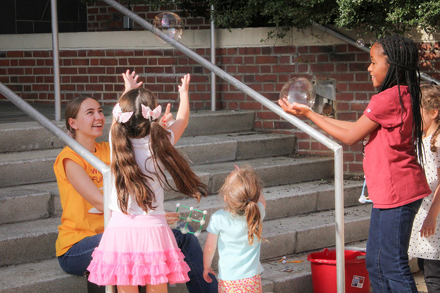 Attendees play with bubbles at FSU Math Fun Day. (Carly Nelson/College of Arts and Sciences)